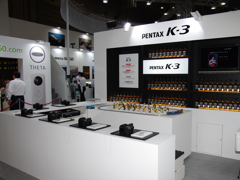 タッチ&amp;トライコーナーでは従来の645DやK-3が人気だった