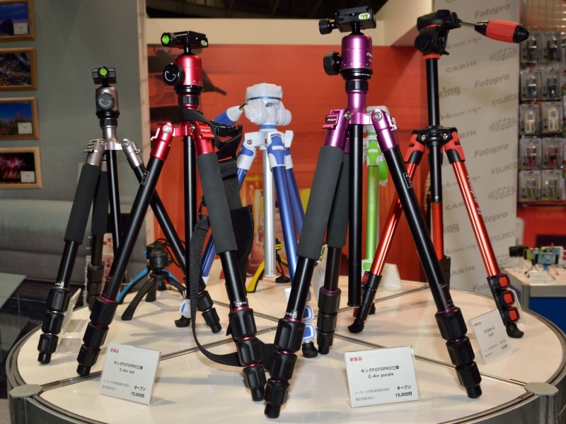 カラーバリエーションが楽しい本格的に使えるC-4i+（手前）