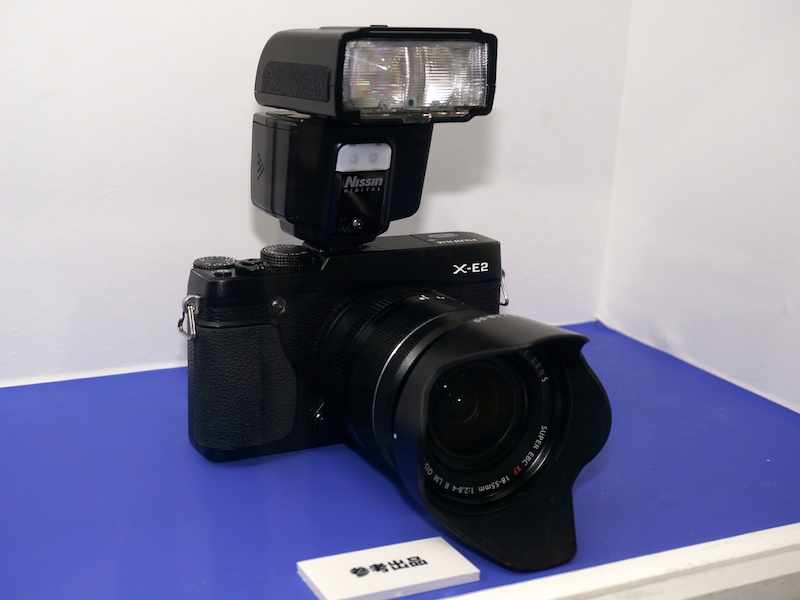 富士フイルム用のi40を参考出品。発売については未定とのこと