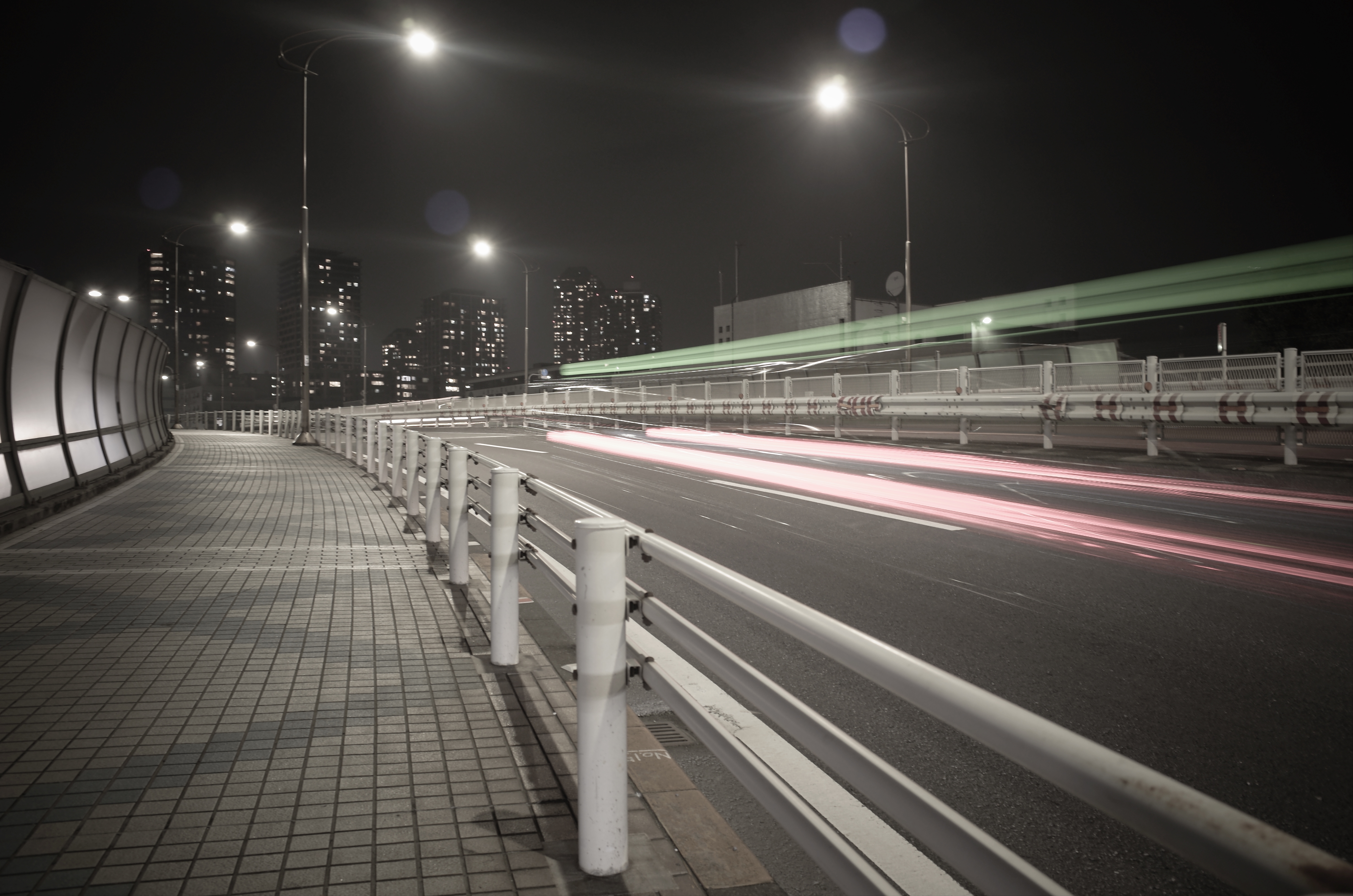 GR / 1秒 / F4.5 / -0.3EV / ISO200 / Shutter Priority / WB：オート