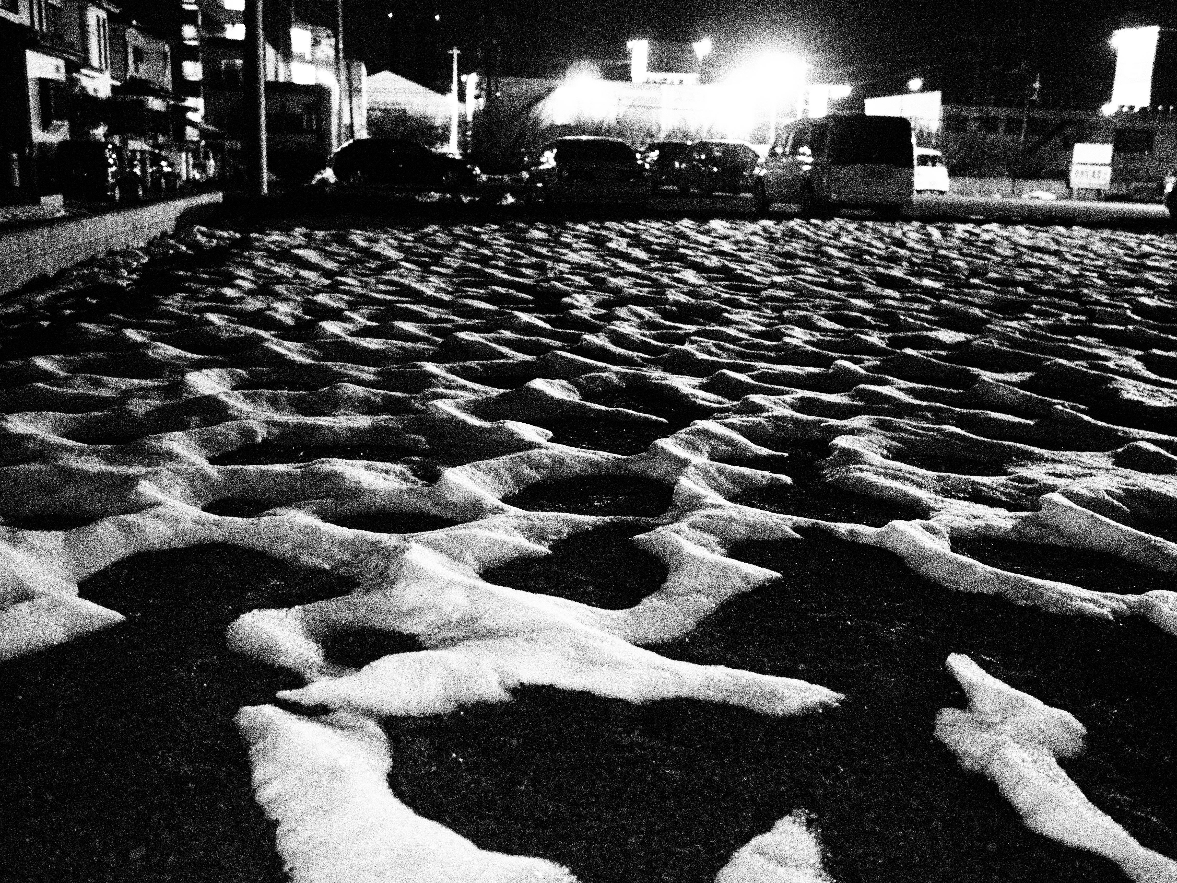 E-PL5 / M.ZUIKO DIGITAL 17mm F1.8 / 1/60秒 / F1.8 / 0EV / ISO16000 / ラフモノクローム / 17mm