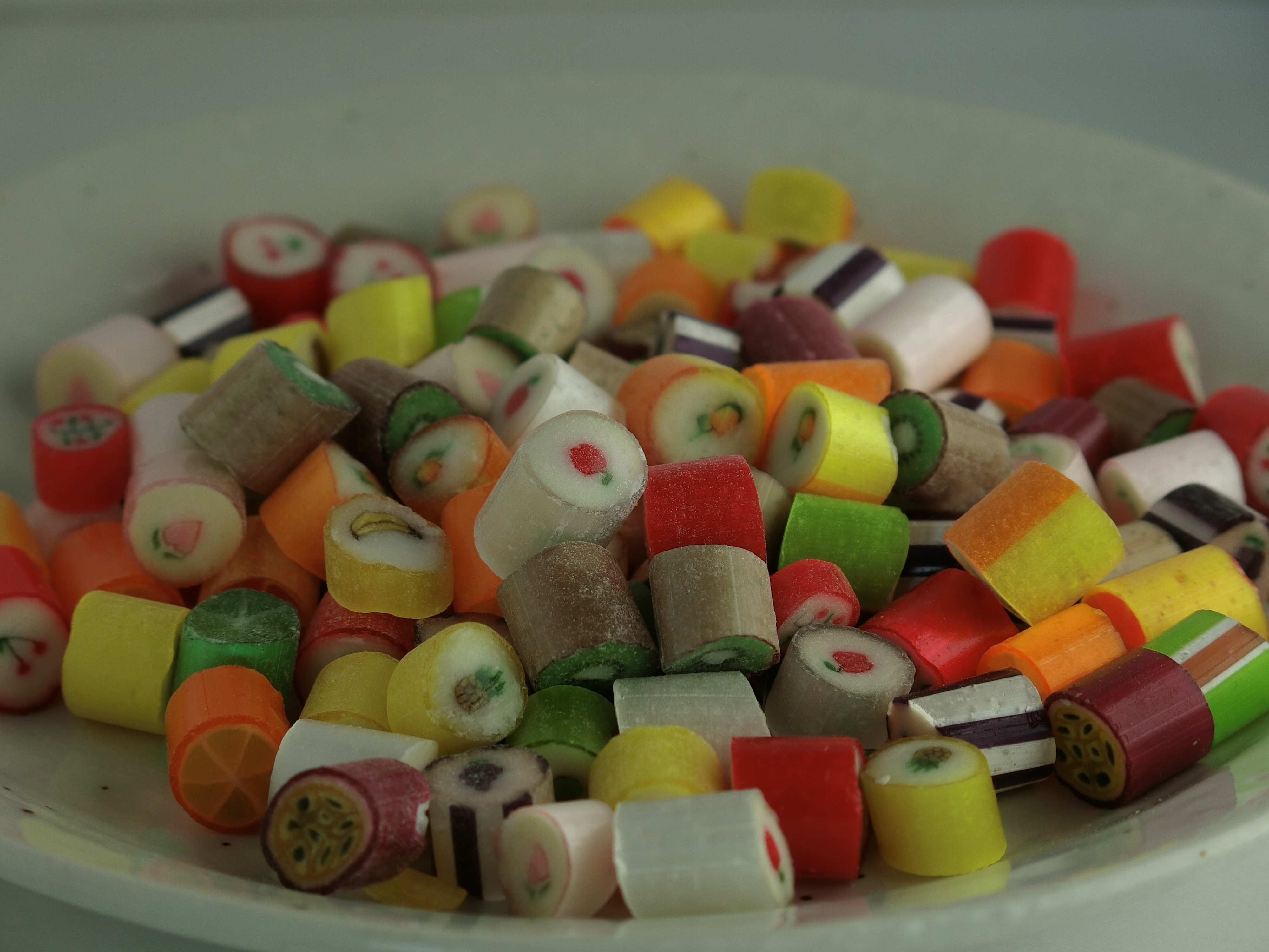 ホワイトバランス：暖色寄り、明るさ：-0.7EV