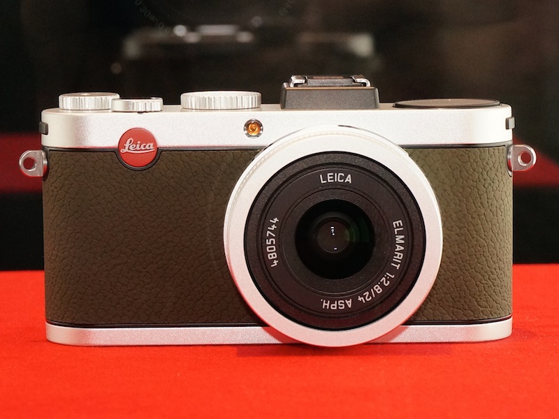 ライカX2オリーブ。限定50台、価格は29万4,000円