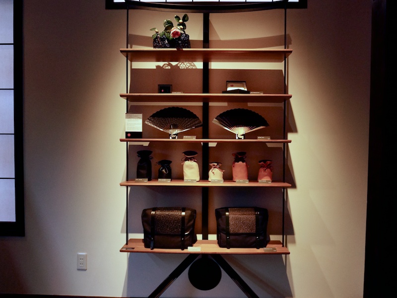 ライカ京都店のオリジナル商品。この店舗でのみ購入できる