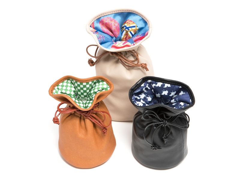 レンズポーチ。京友禅柄のプリントシルクが内側に使われている