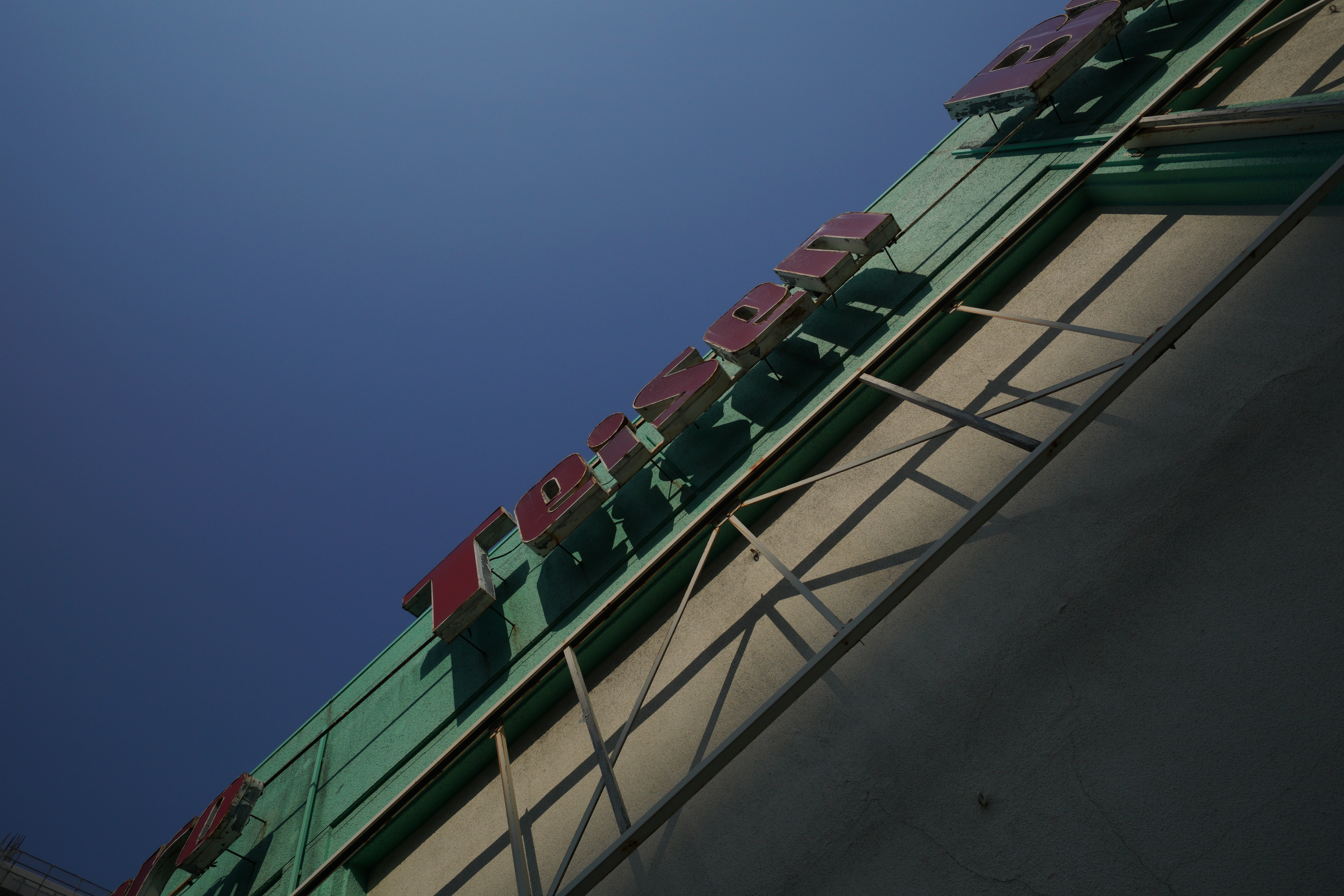 屋外で撮ったカットは全部オートホワイトバランスで撮ったが、当たりはかなりいい。安心して任せられそうだ。ISO200 / F9 / 1/1,600秒