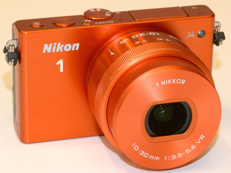 オレンジ（受注販売。標準ズームキットのみ）