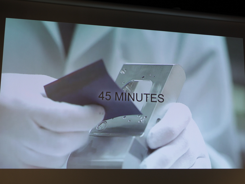 手作業の仕上げは45分掛かるという