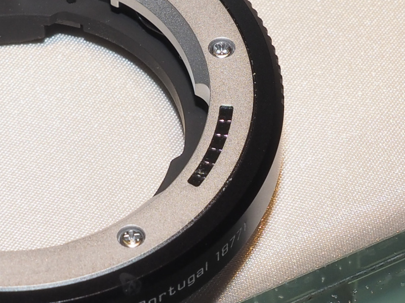 Mデジタル機のように6bitコードの読み取りセンサーを持つ