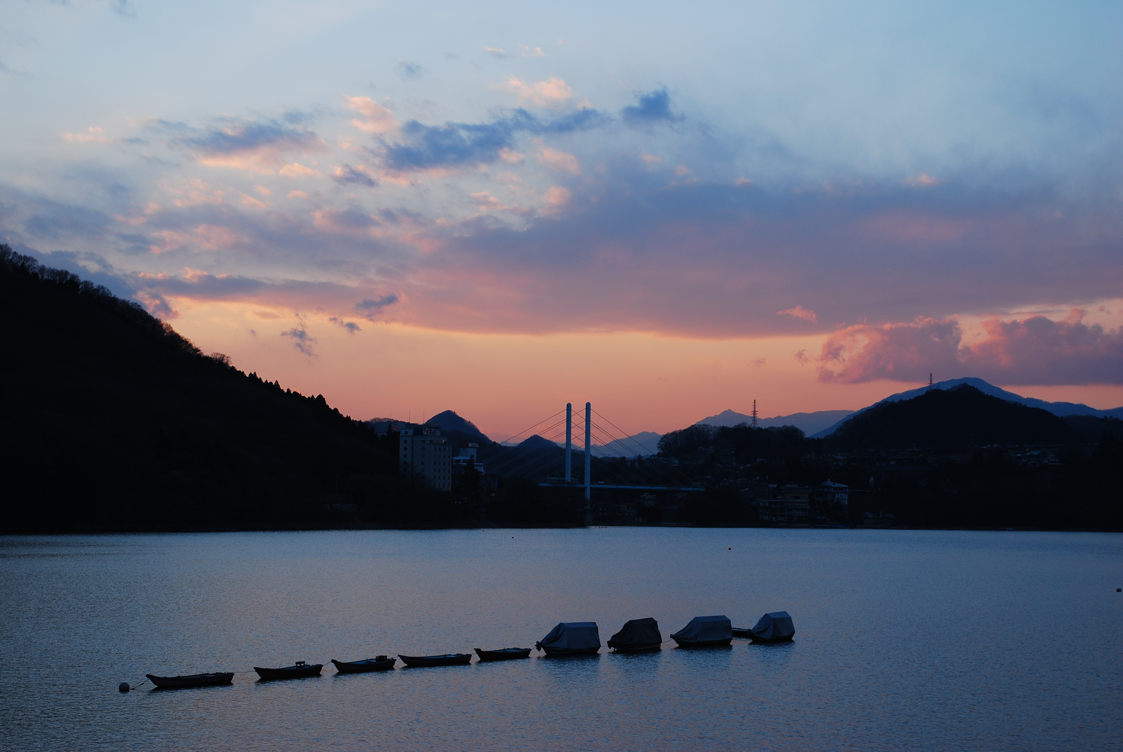 ISO100 / F8 / 1/50秒 / 72mm相当