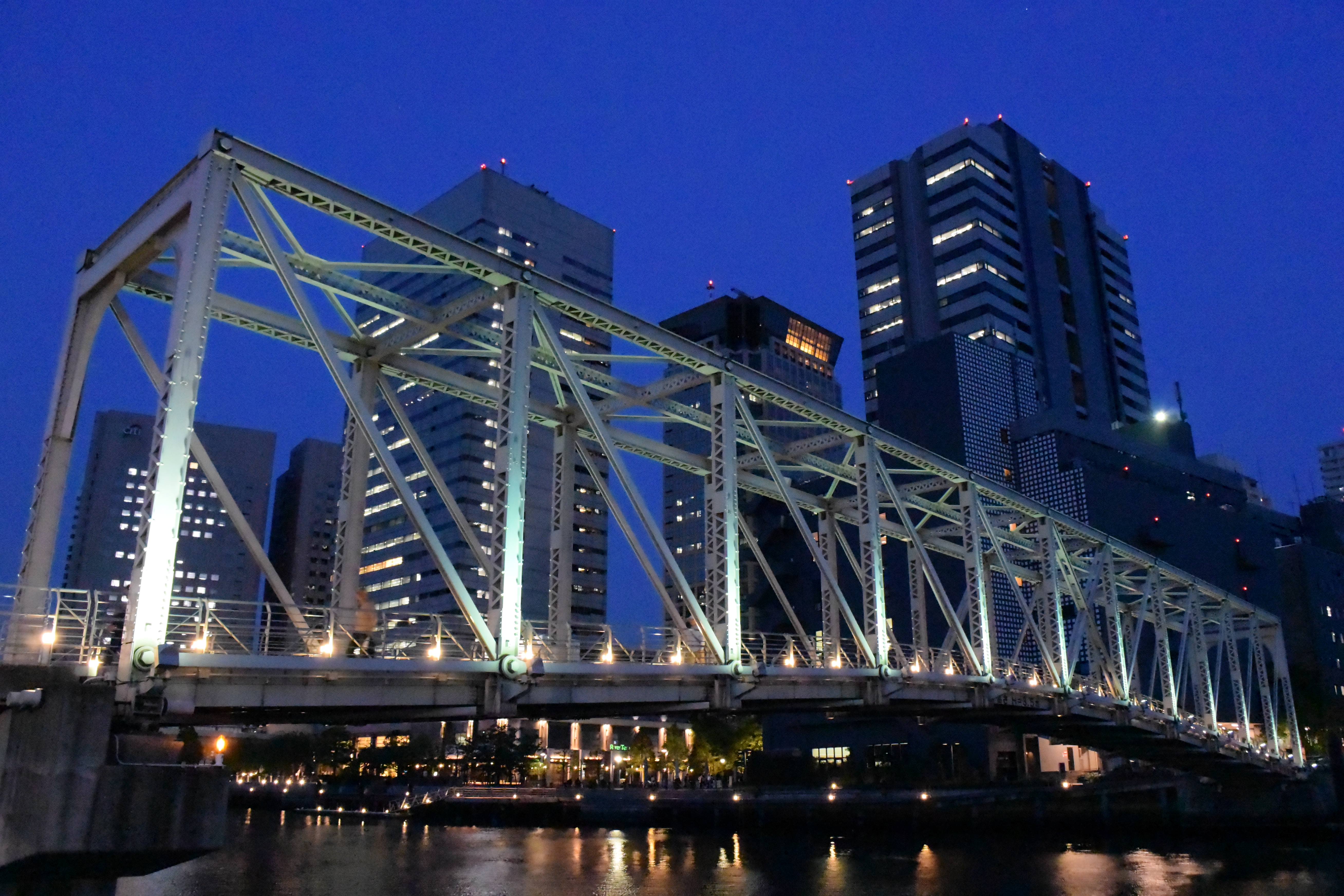 ISO6400（連写合成NR）