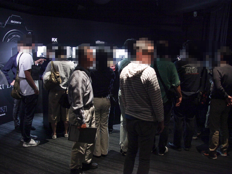 賑わうハンズオンコーナー