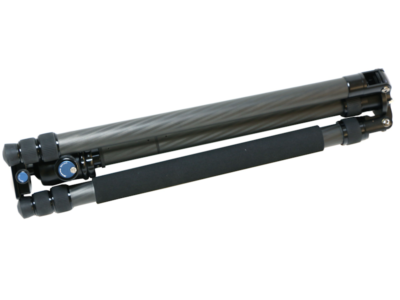 脚を逆向きに折り畳んだところ