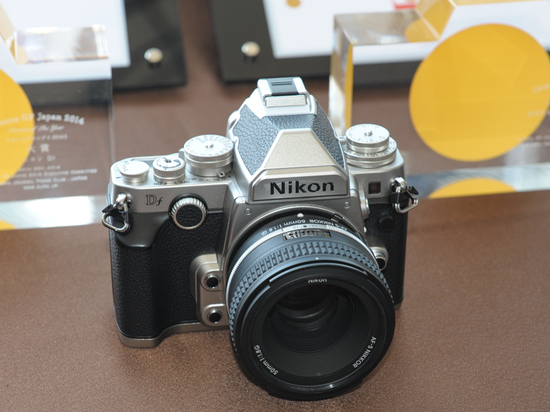 大賞を受賞した「Df」（ニコン）