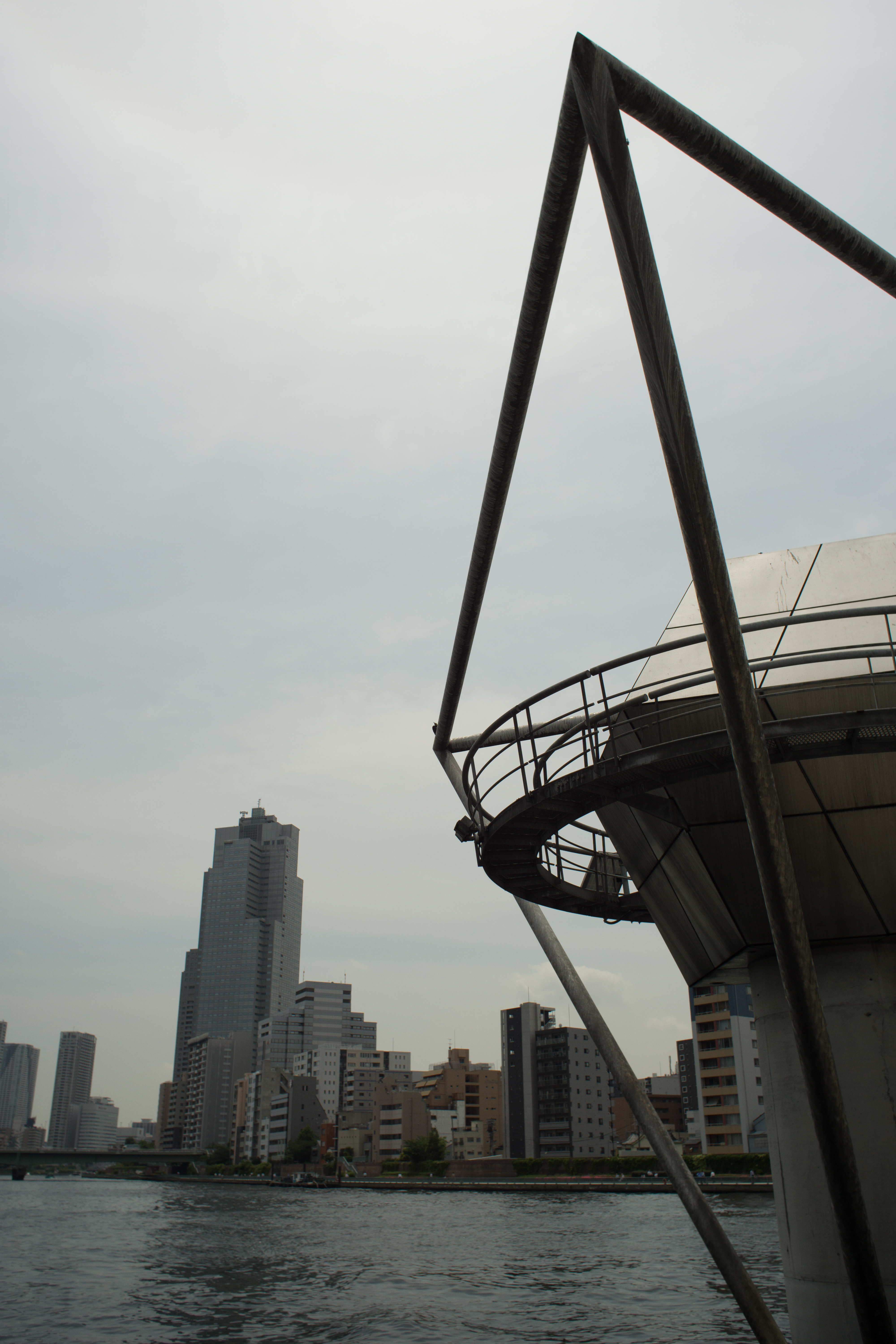 α6000 / Distagon T* 25mm F2.8 / 6,000×4,000 / 1/4,000秒 / F8 / -0.3EV / ISO200 / WB:オート / 25mm