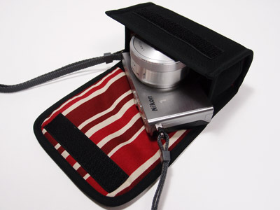 ブラック・ボルドーストライプ