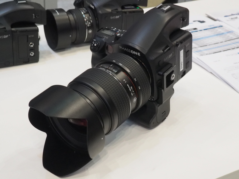 Schneider Kreuznach 40-80mm LS F4-5.6の装着例