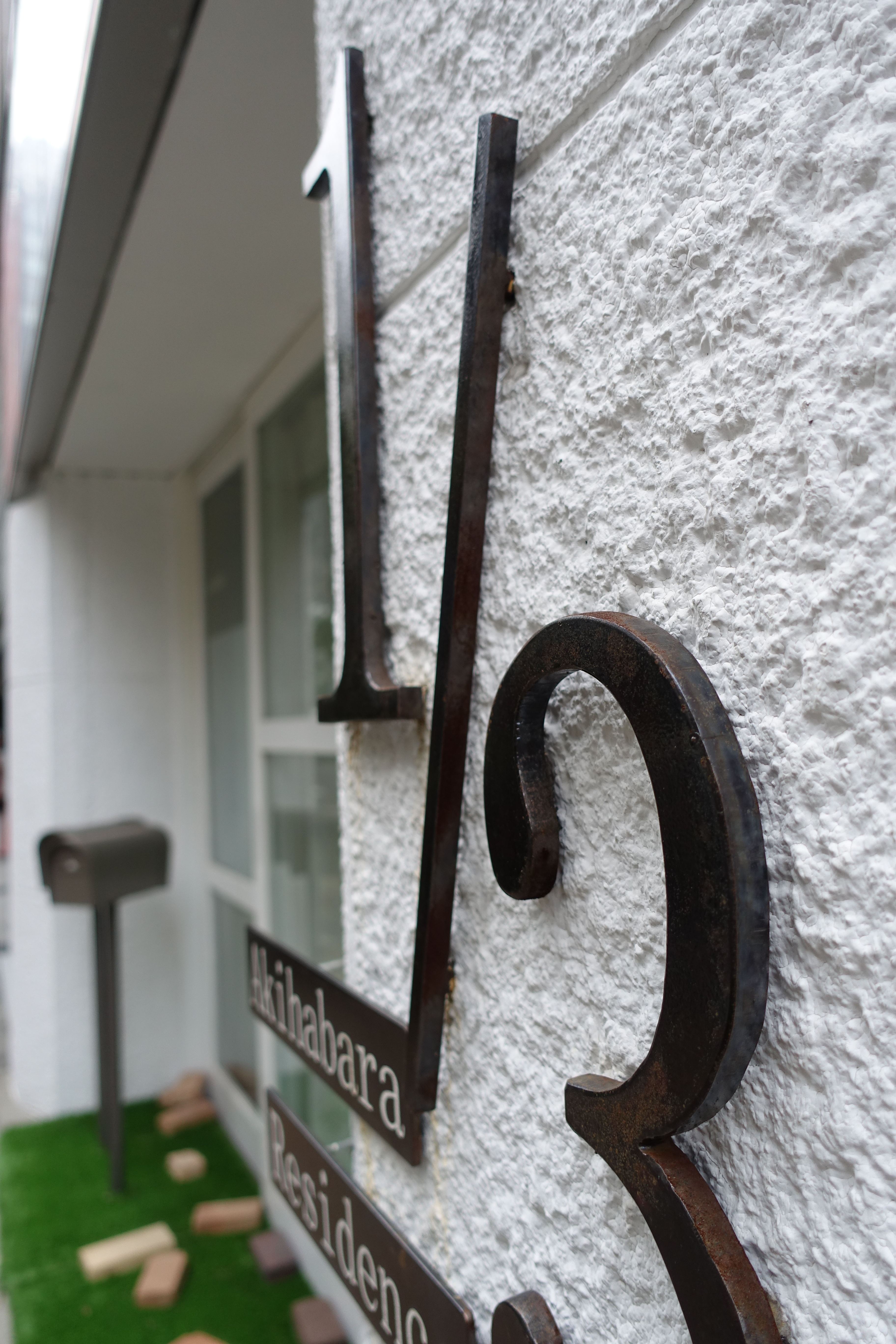 ISO125 / F2.2 / 1/80秒 / 9.9mm（27mm相当）