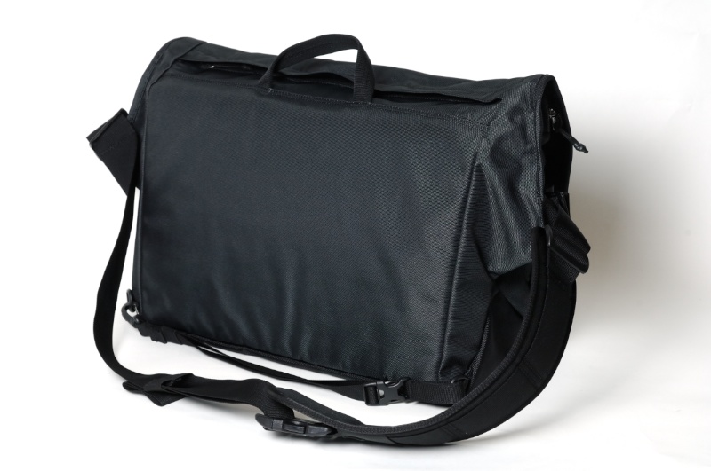 Covert DSLR Messenger