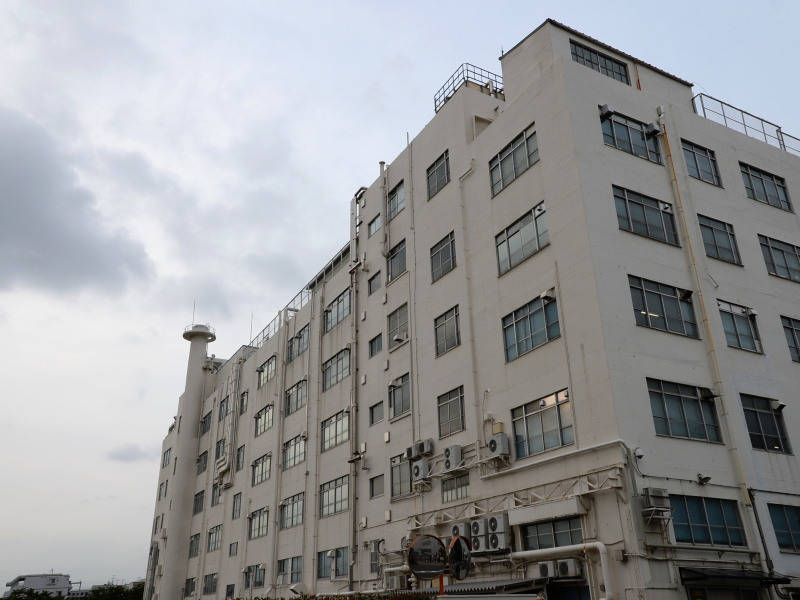 周囲をぐるっと一周してみた