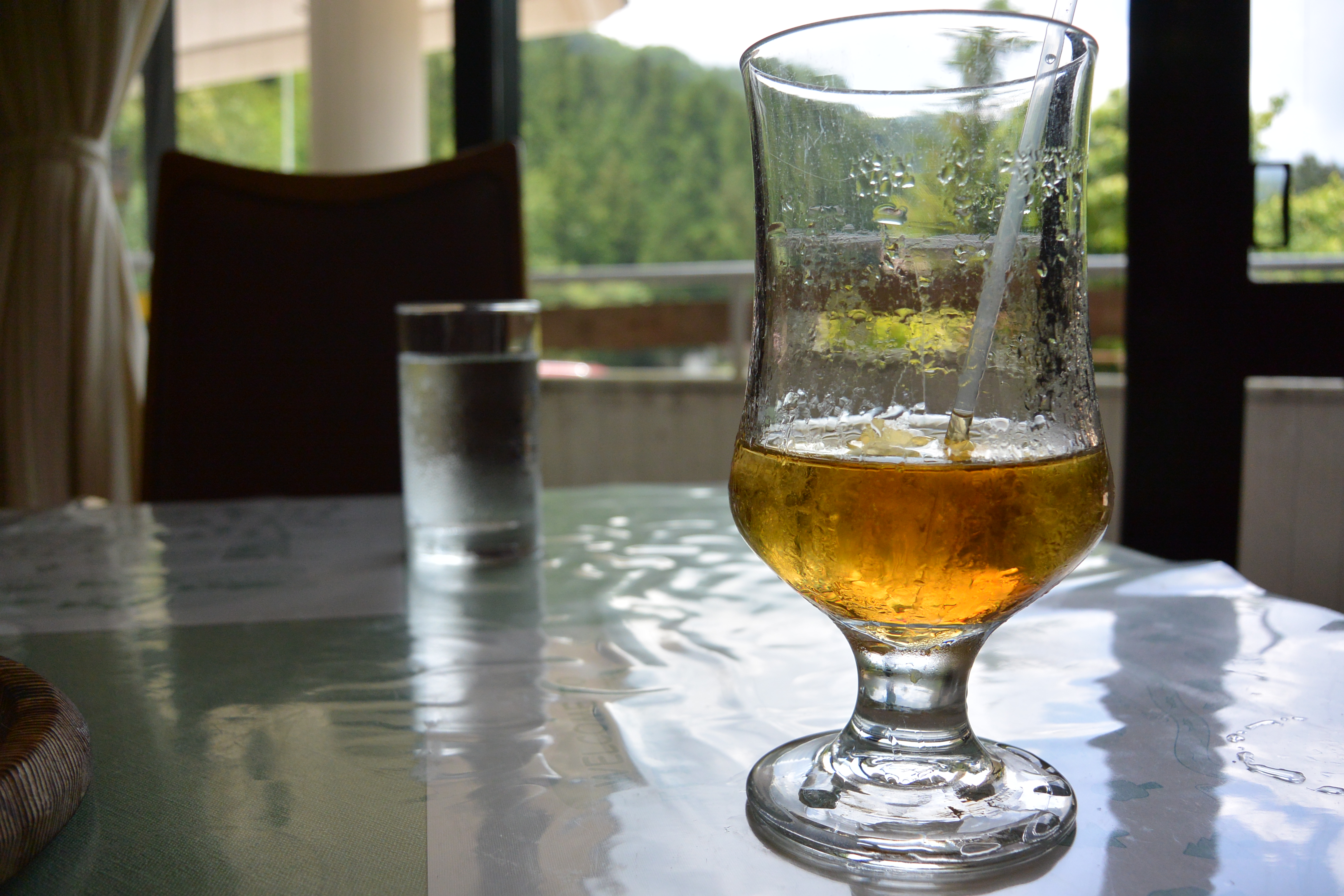 センサーサイズが比較的に大きいので、絞りを開けば被写体背景のボケ味を活かした写真も撮れる。Nikon 1 AW1・1 NIKKOR AW 11-27.5mm f/3.5-5.6・ISO160・F3.5・1/640・±0EV・WB:オート・29mm（35mm判換算）