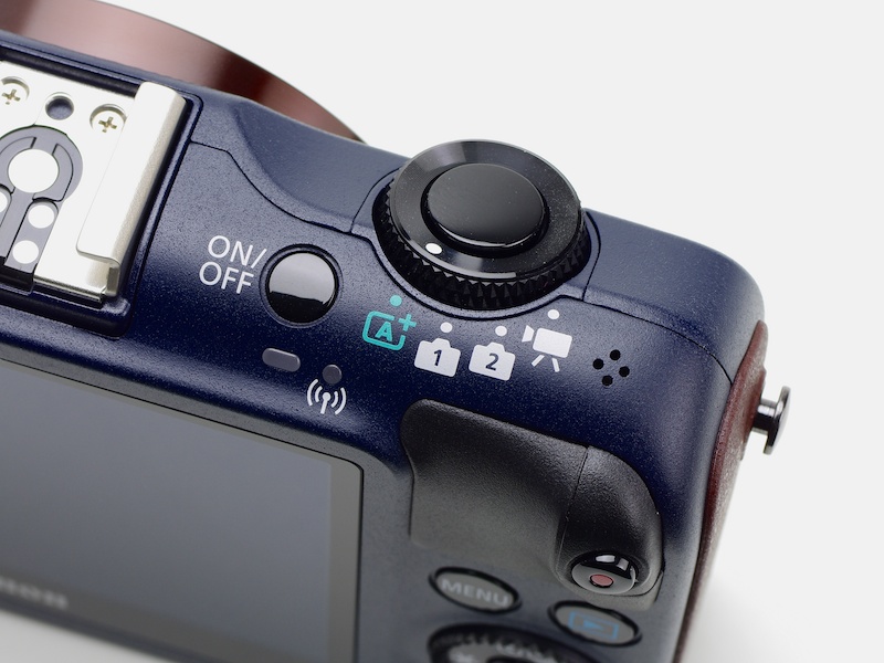 シャッターボタン周り