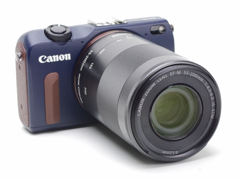 EOS M2ベイブルーに装着