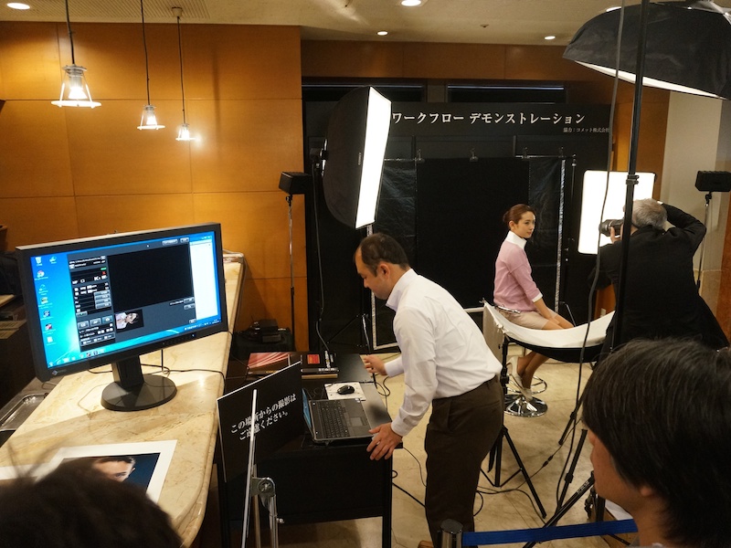 スタジオワークフローのデモ風景（「PENTAX 645Z体感&amp;トークライブ」にて撮影）