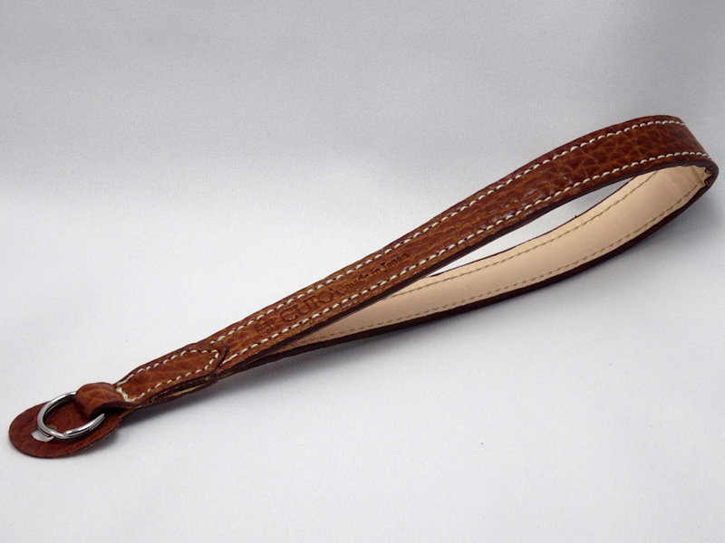 ライトブラウン