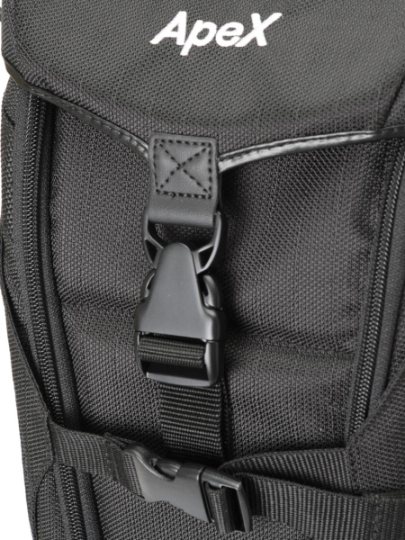 バックルには金属製パーツを採用