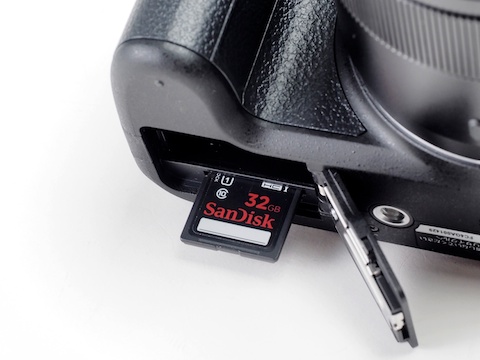 新製品レビュー：パナソニックLUMIX FZ1000（機能・外観編