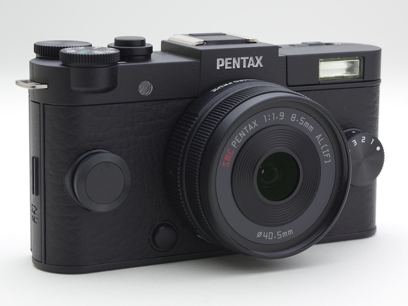 こちらがオーダーカラー受注サービス専用のグレイニーブラックを装着した状態