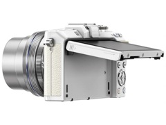 自分撮り機能を強化した「OLYMPUS PEN Lite E-PL7」 - デジカメ Watch