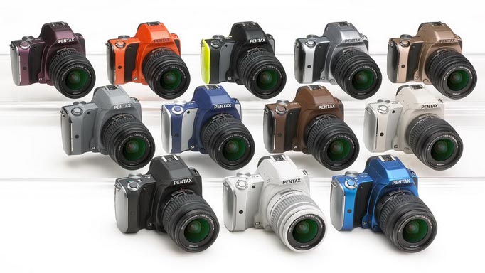 PENTAX K-S1全色。レギュラーカラー3色の他、「オーダーカラー受注サービス」を利用することで、ファブリックコレクション4色、ナイトスカイコレクション5色から選べる