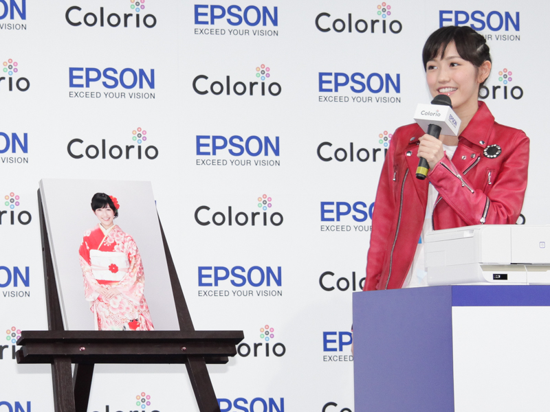 「成人式の記念写真で、お気に入りの1枚です。着物の細かいところまで綺麗にプリントされているのでまじまじと見てしまいますね」（渡辺さん）