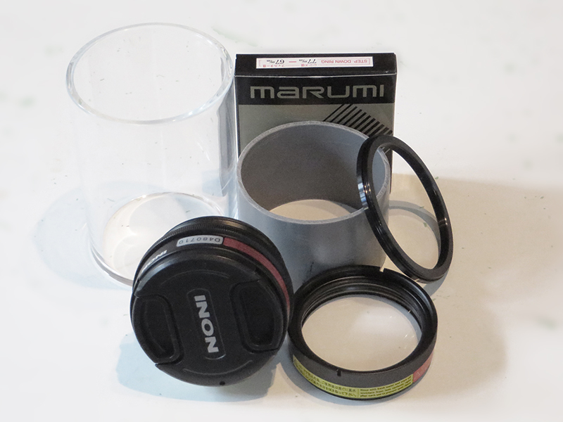 工作に使った材料。水圧に耐えられるように3mm以上のアクリル筒、塩ビパイプや耐圧性のあるクローズアップレンズ（INON社製）を使用。水中用でないクローズアップレンズを使う場合は、耐圧、防水対策をする必要があるとのこと