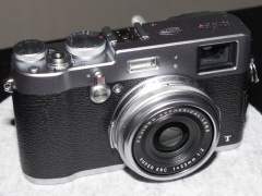富士フイルムX100Tシルバー 一式 Amazon | FUJIFILM プレミアムコンパクトデジタルカメラ X100T