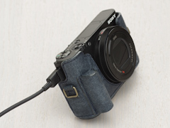 ユリシーズ、ソニーRX100 III用本革ケース - デジカメ Watch Watch