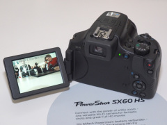 フォトキナ】キヤノン、10コマ/秒の「EOS 7D Mark II」を披露