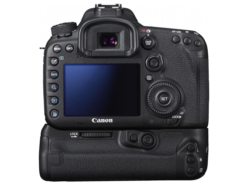 EOS 7D Mark IIにBG-E16を装着した状態
