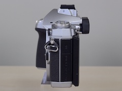 写真で見るOLYMPUS OM-D E-M1シルバー & 40-150mm F2.8 PRO - デジカメ