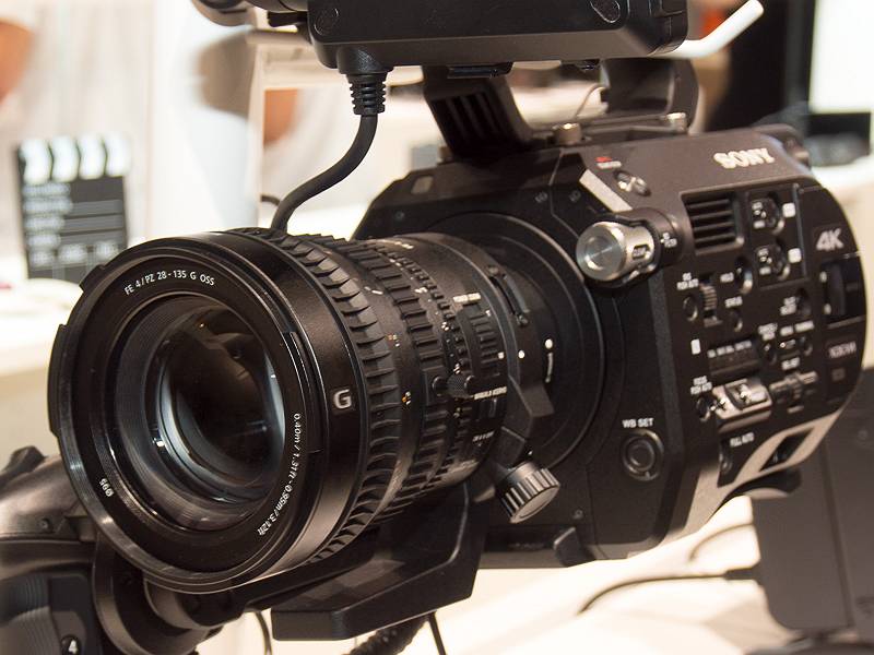 FE PZ 28-135mm F4 G OSS