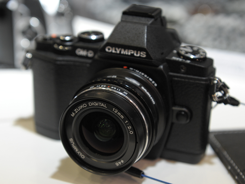 M.ZUIKO DIGITAL ED 12mm F2.0（ブラック）