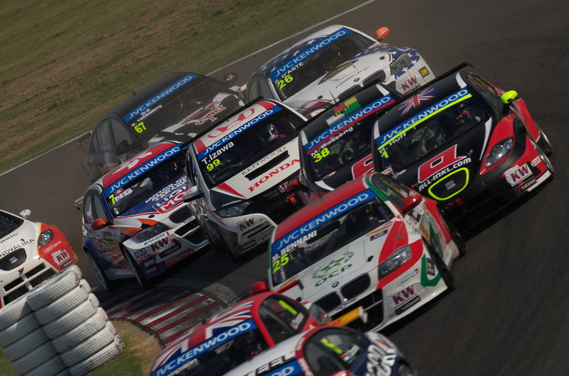 前回「WTCCフォトコン大賞」を受賞したpocari氏の作品