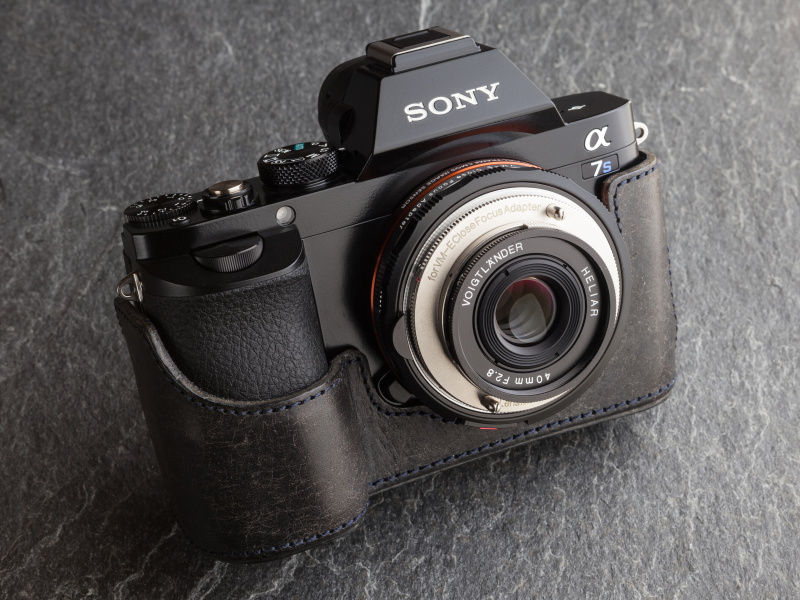 ユリシーズのα7ボディスーツ（オープンタイプ）は税込1万5,336円。フルカバードタイプもある