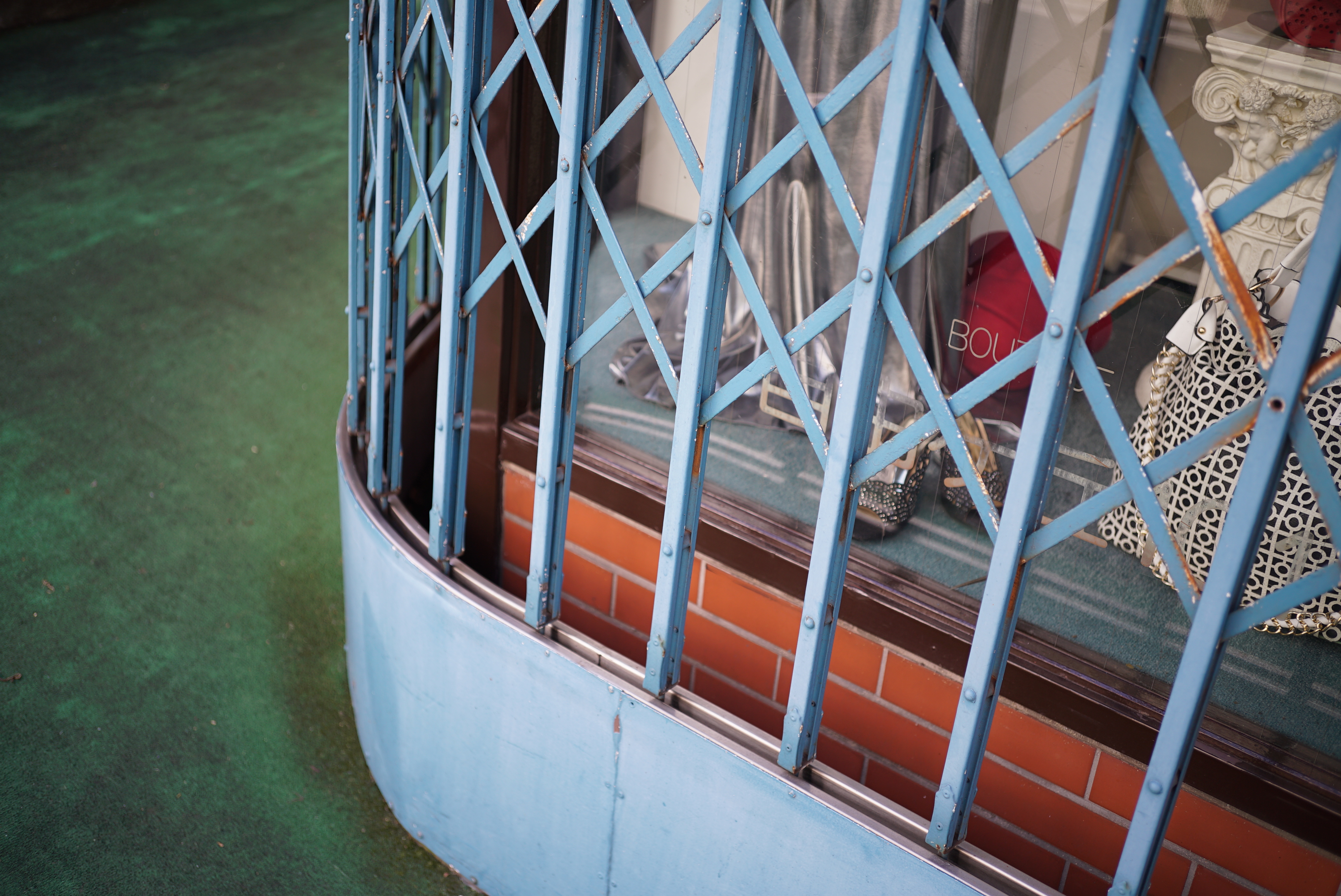 α7S / Heliar 40mm F2.8 / 1/125秒 / F2.8 / +0.7EV / ISO100 / WB:オート