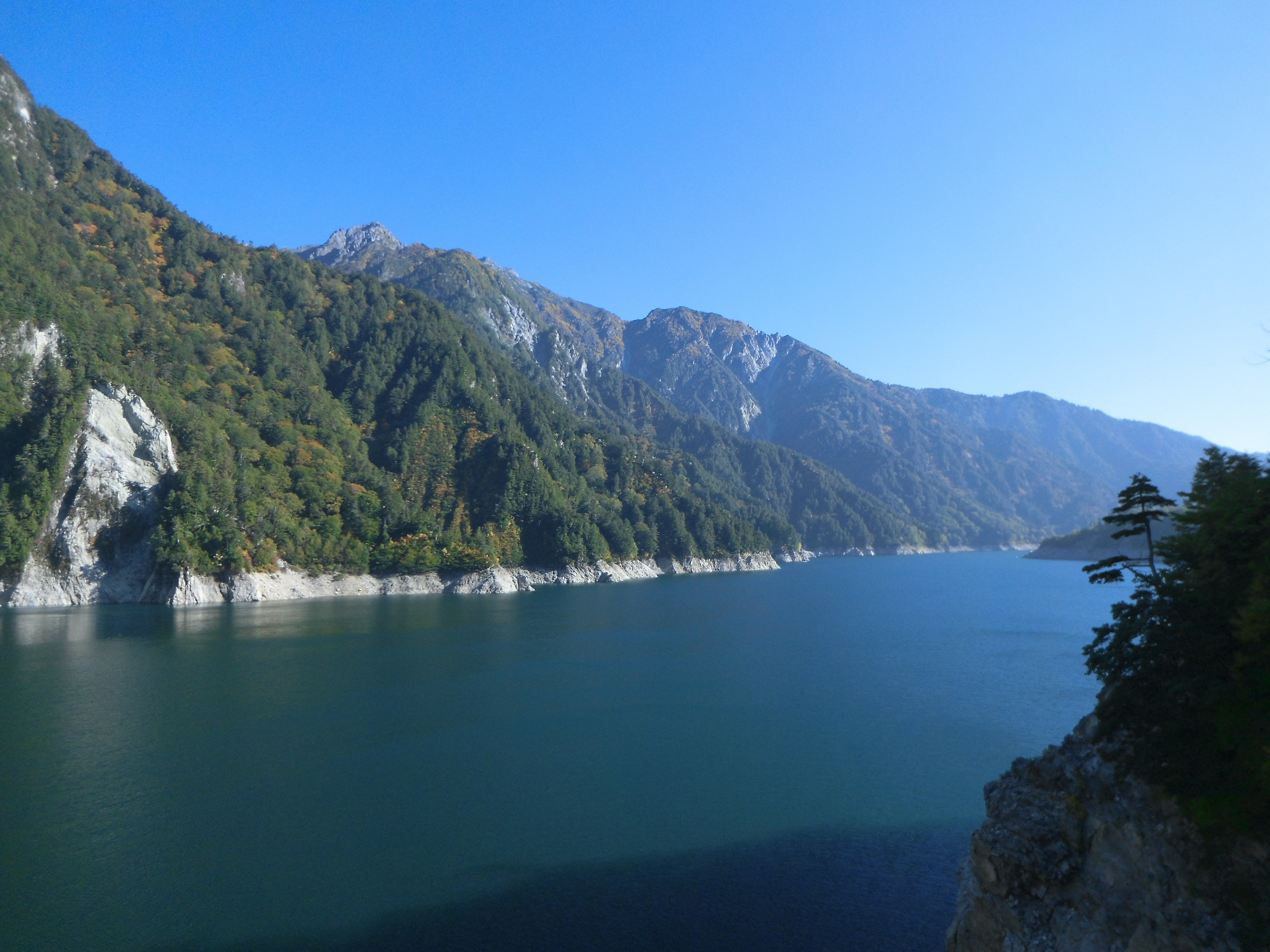 1/1,000秒 / F2.8 / ISO100 / オート / 3.8mm