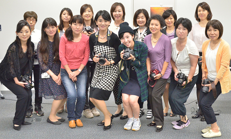 授業終了後、今道しげみ先生とハイ、チーズ♪