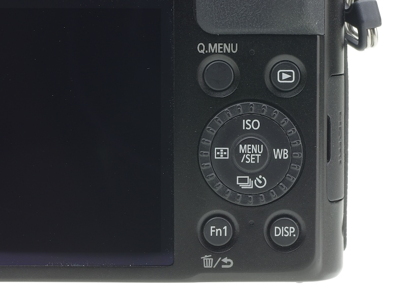 4方向ボタン周り