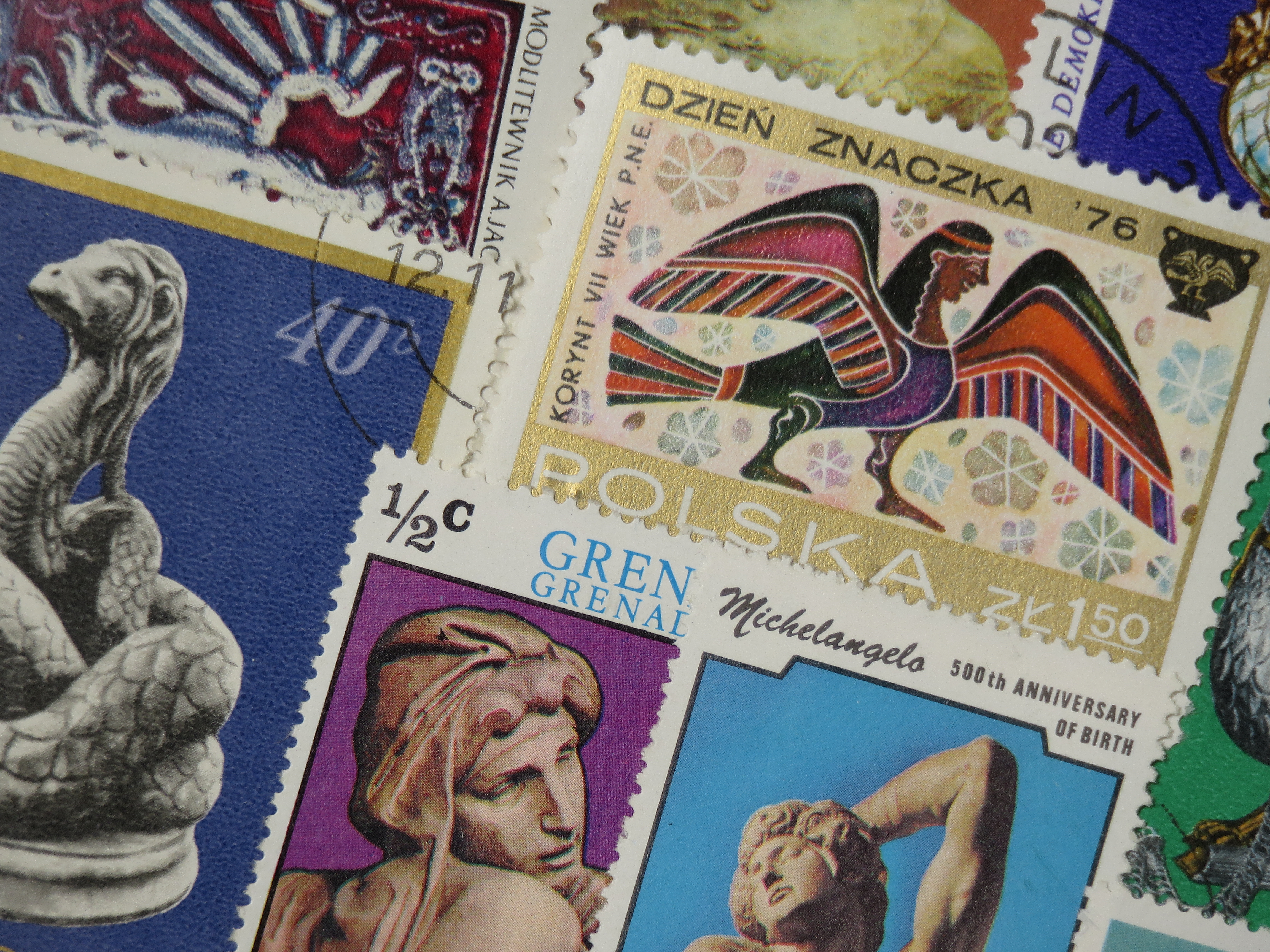 望遠端の最短撮影距離1.8m